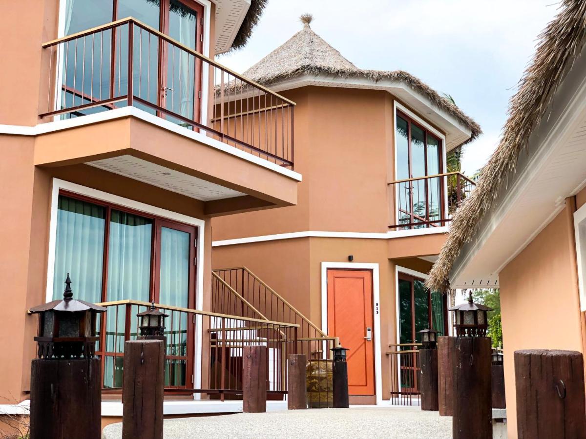 Seaman Resort Haad Chao Samran Exterior photo