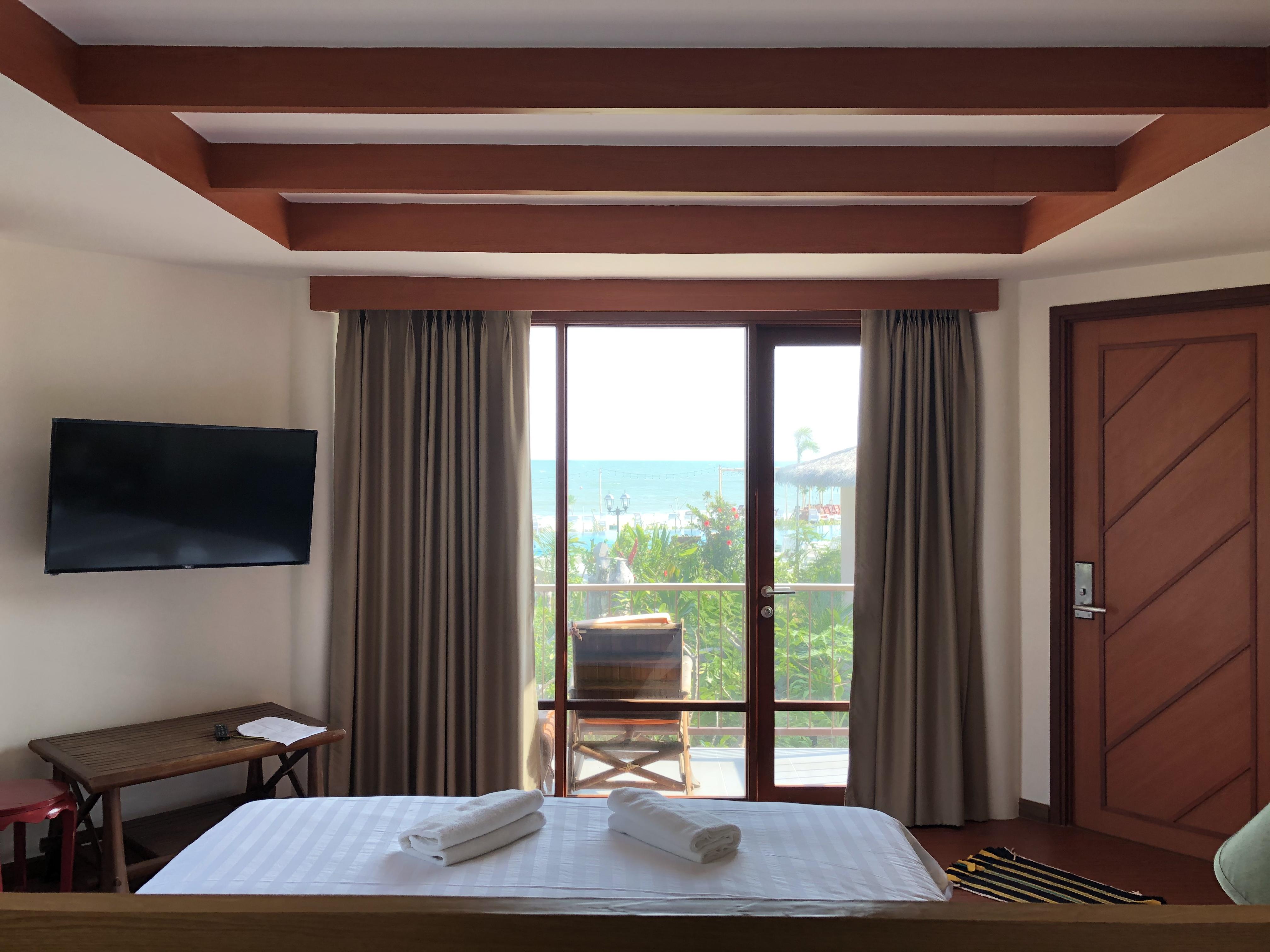 Seaman Resort Haad Chao Samran Exterior photo