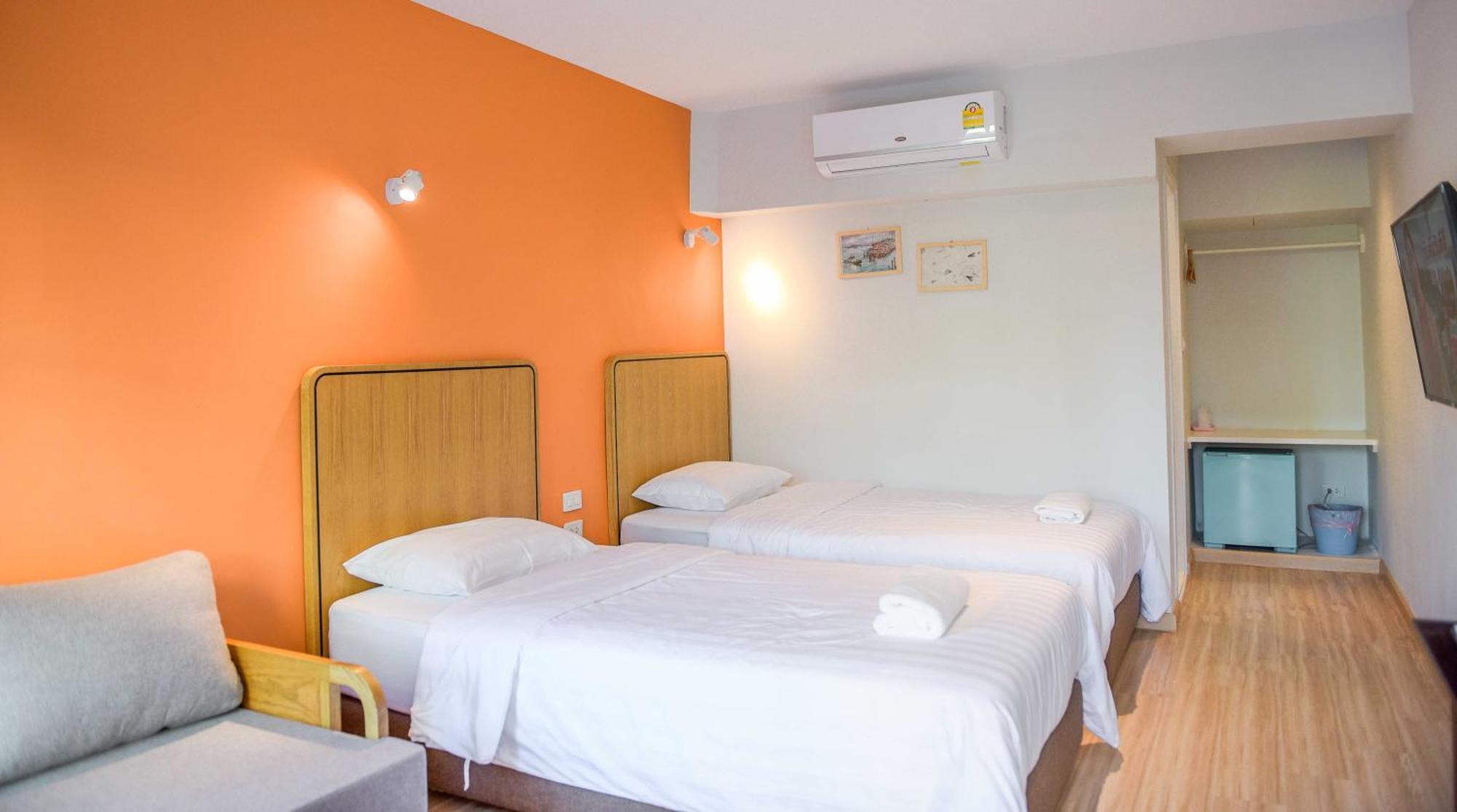 Seaman Resort Haad Chao Samran Exterior photo